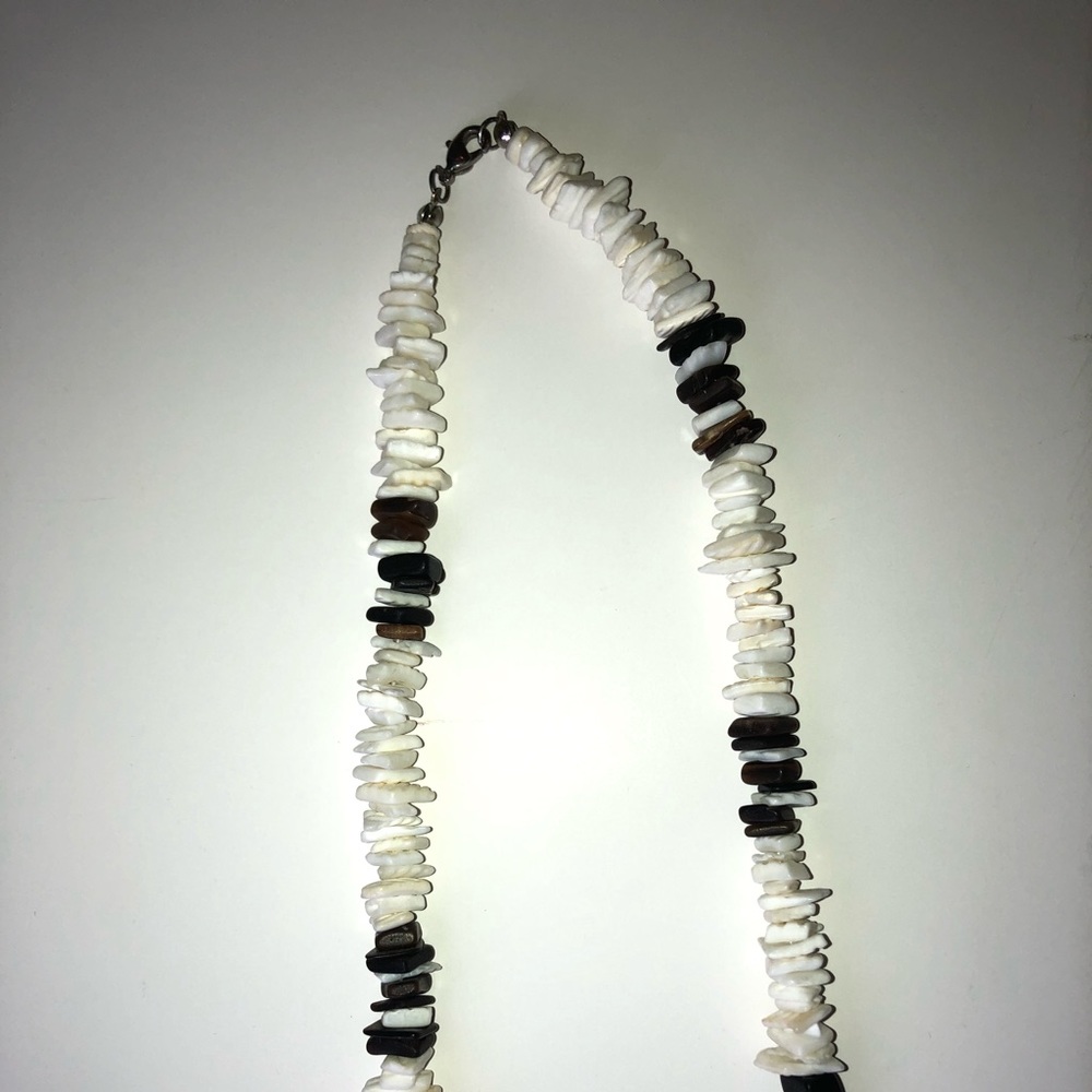 Shell necklace - Picture 2 of 3